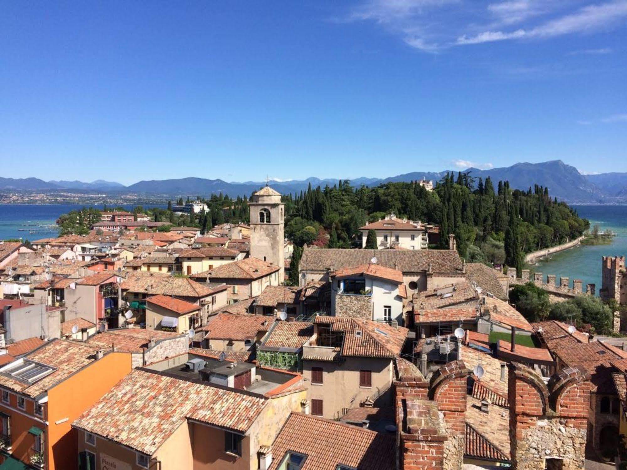 Hotel Cristal Sirmione Exterior photo